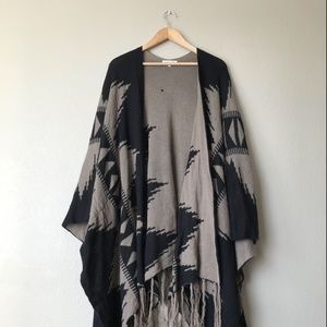 Women's Tribal Print Shawl